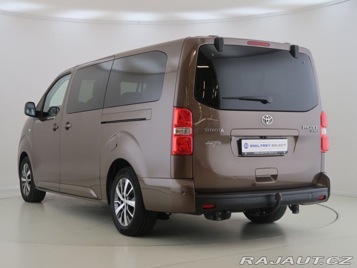 Toyota ProAce 2,0D4-D,CZ,1Maj,Family,L2 2024