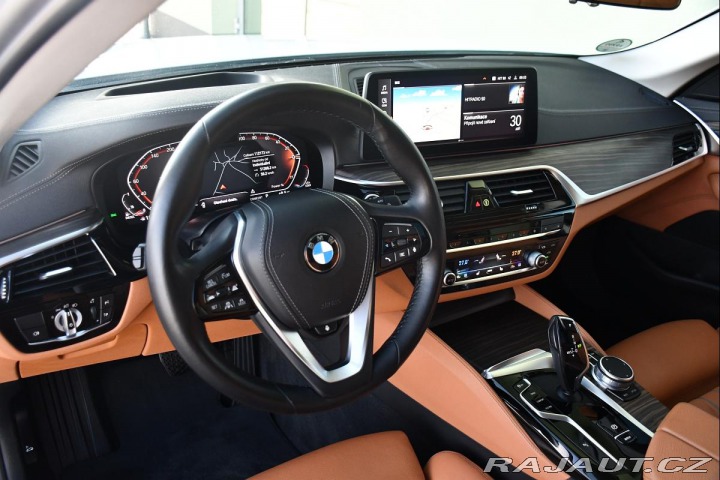 BMW 5 530d xD LUXURY HUD PANO T 2021