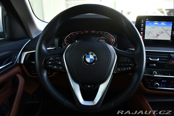 BMW 5 530d xD LUXURY HUD PANO T 2021