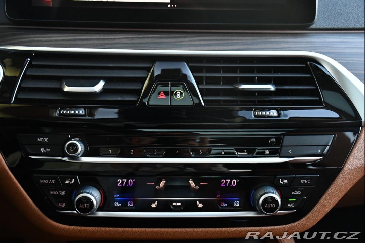 BMW 5 530d xD LUXURY HUD PANO T 2021