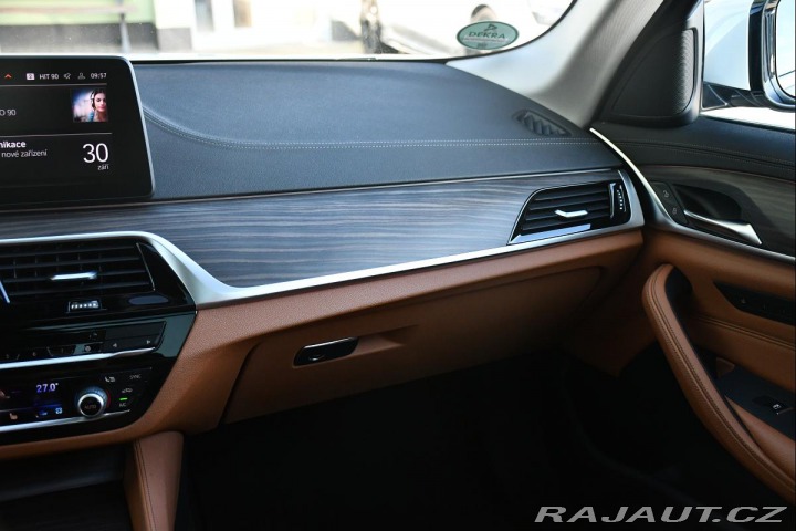 BMW 5 530d xD LUXURY HUD PANO T 2021