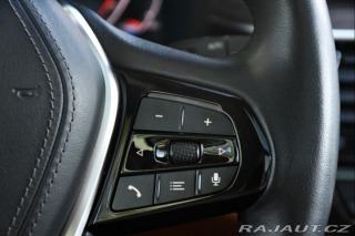 BMW 5 530d xD LUXURY HUD MASAŽ 2021
