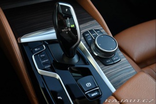 BMW 5 530d xD LUXURY HUD MASAŽ 2021