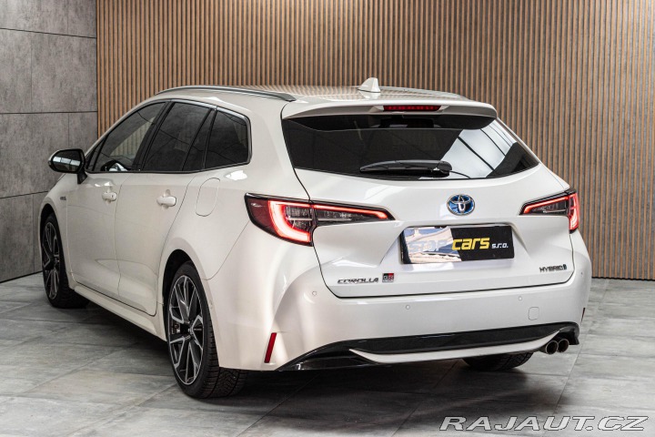 Toyota Corolla 2.0HYBRID*REZERVACE* 2021