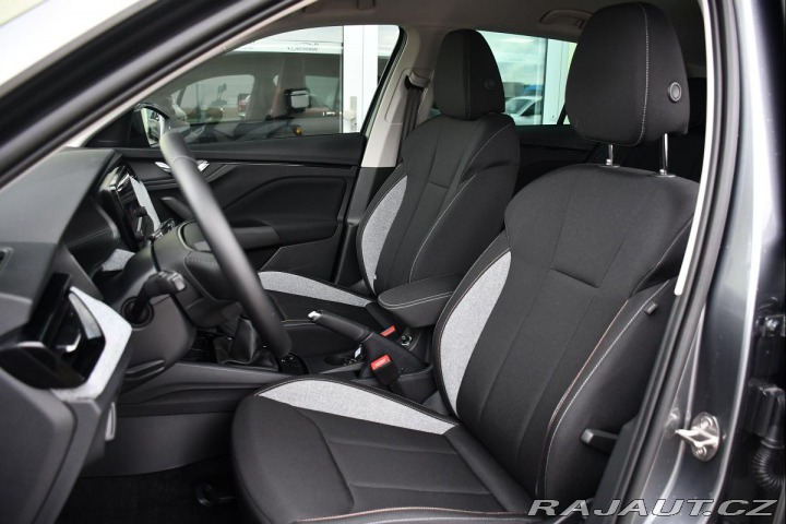 Škoda Kamiq 1.0TSi BLACK DOTS 4L-ZÁRU 2025