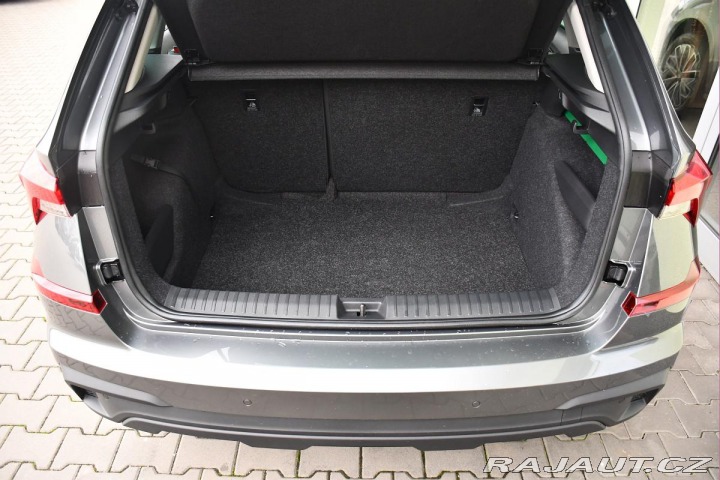Škoda Kamiq 1.0TSi BLACK DOTS 4L-ZÁRU 2025