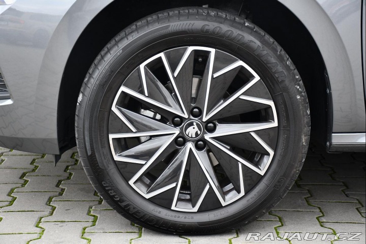 Škoda Kamiq 1.0TSi BLACK DOTS 4L-ZÁRU 2025