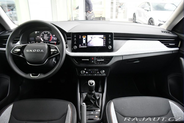 Škoda Kamiq 1.0TSi BLACK DOTS 4L-ZÁRU 2025