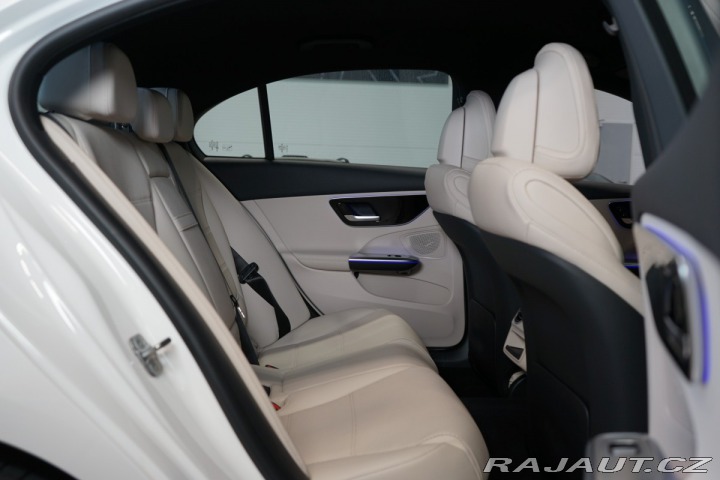 Mercedes-Benz C 220d*ZÁRUKA*LED*360*CARPL 2024