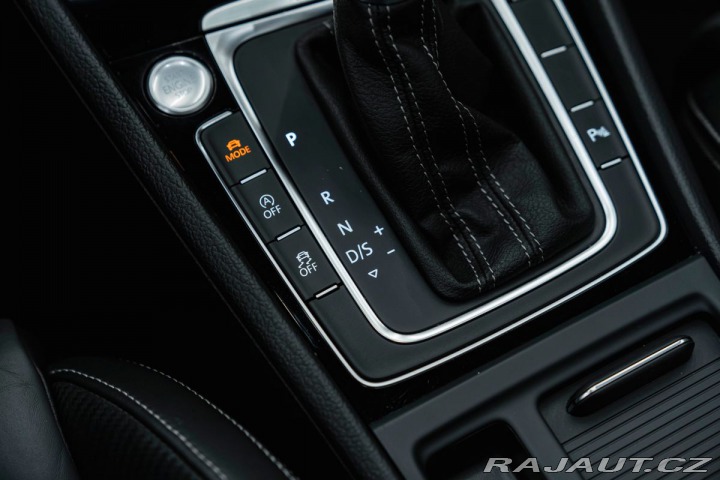 Volkswagen Golf VII Variant R BMT 4Motion 1800