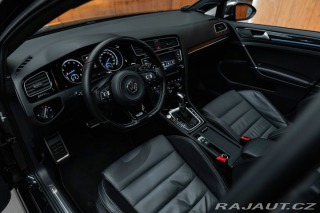Volkswagen Golf VII Variant R BMT 4Motion 2015