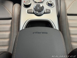 Alfa Romeo Giulia 2.0 Turbo 280k AT8 AWD  I 2025