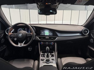 Alfa Romeo Giulia 2.0 Turbo 280k AT8 AWD  I 2025