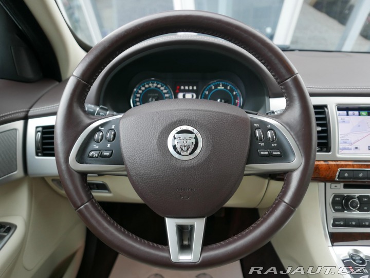 Jaguar XF 3,0 V6 S/C AWD Automat 2013