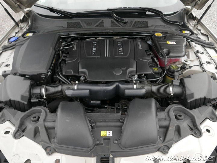 Jaguar XF 3,0 V6 AWD Automat REZERV 2013