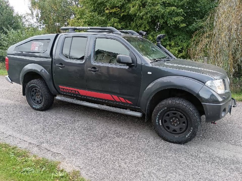 Nissan Navara SUV