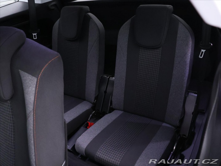 Peugeot 5008 1,2 PT 96kW Allure CZ 7-M 2017