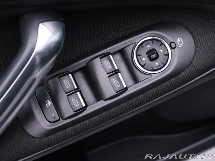 Ford S-MAX 2,0 TDCi 103kW Klima Navi 2015