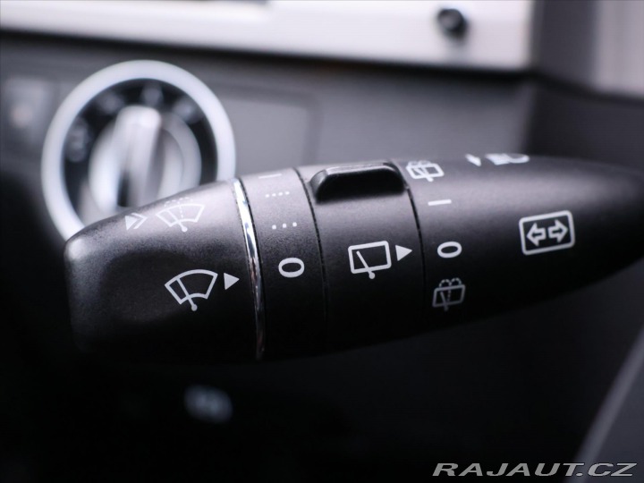 Mercedes-Benz E 3,5 350 4MATIC 200kW Avan 2010