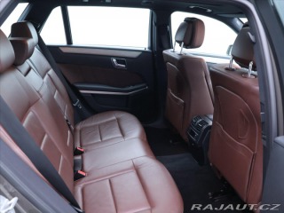 Mercedes-Benz E 3,5 350 4MATIC 200kW Avan 2010