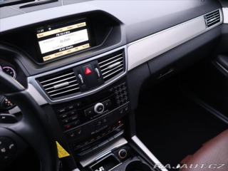 Mercedes-Benz E 3,5 350 4MATIC 200kW Avan 2010