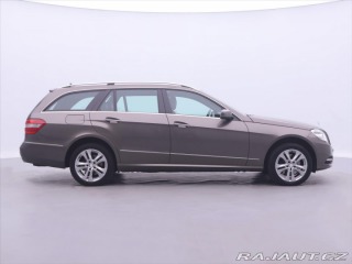 Mercedes-Benz E 3,5 350 4MATIC 200kW Avan 2010