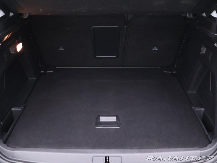 Peugeot 3008 1,6 HDI 88kW Navi Virtuál 2018