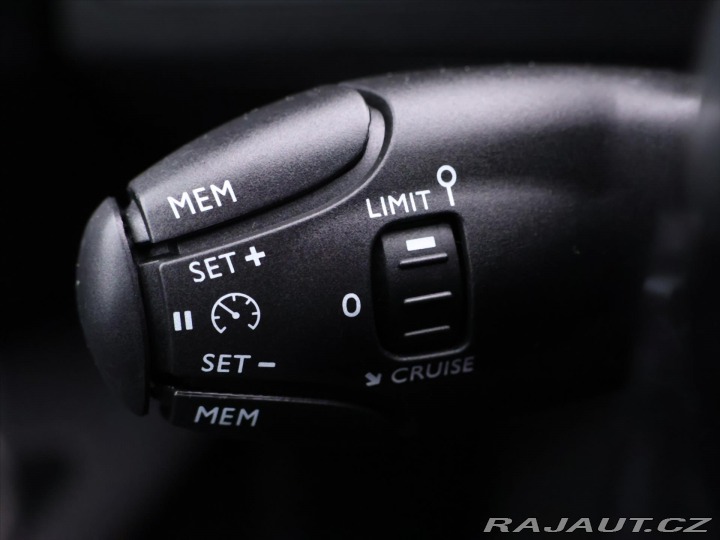 Peugeot 3008 1,6 HDI 88kW Navi Virtuál 2018