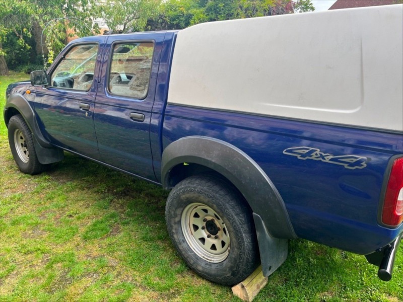Nissan Navara 2,5   pick up