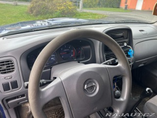 Nissan Navara 2,5   pick up 2005