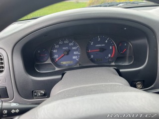 Nissan Navara 2,5   pick up 2005