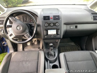 Volkswagen Touran 2,0   manuál, TDi 103 kW, 2011