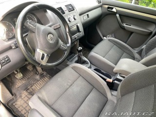 Volkswagen Touran 2,0   manuál, TDi 103 kW, 2011