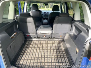 Volkswagen Touran 2,0   manuál, TDi 103 kW, 2011