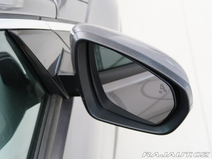 Opel Grandland X 1.2TURBO,96kW,ECOTEC,MAN6 2017
