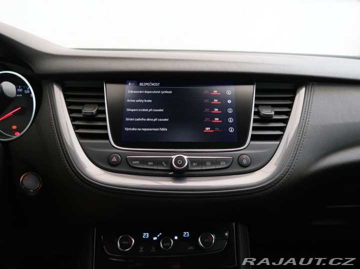 Opel Grandland X 1.2TURBO,96kW,ECOTEC,MAN6 2017