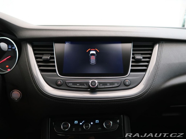 Opel Grandland X 1.2TURBO,96kW,ECOTEC,MAN6 2017