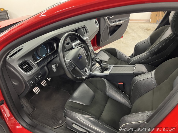 Volvo V60 D4 R-design 2015