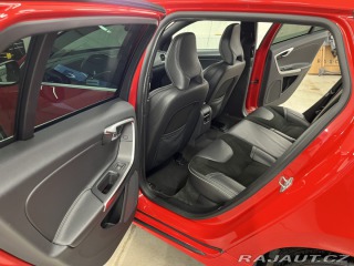 Volvo V60 D4 R-design 2015