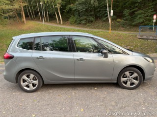 Opel Zafira  2012