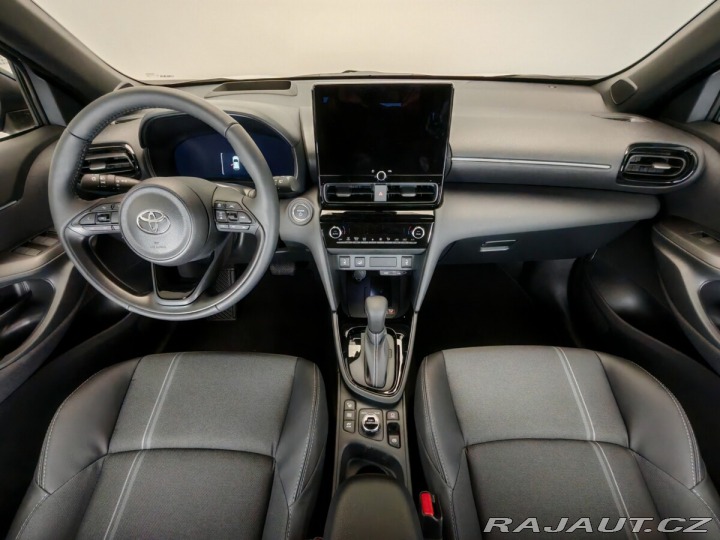 Toyota Yaris Cross 1,5 Hybrid e-CVT 130k 4x4 2025