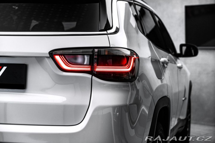 Jeep Compass 1.6 Mjet 130k Limited 1800