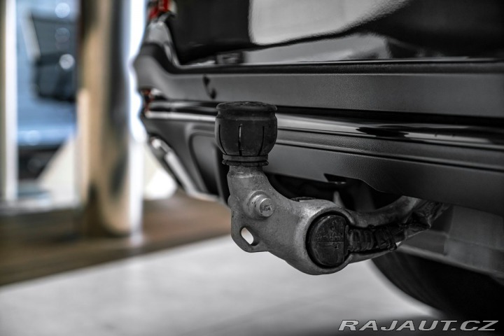 Mercedes-Benz GLC d 4M Vzduch HUD Nezávislé 1800