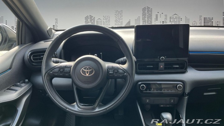 Toyota Yaris 1,5 Hybrid e-CVT 130k Pre 2025
