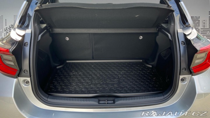 Toyota Yaris 1,5 Hybrid e-CVT 130k Pre 2025