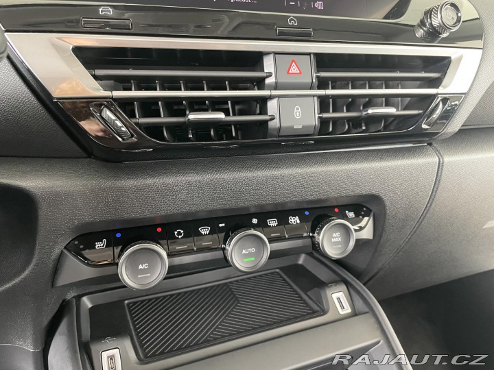 Citroën C4 1,2PT Iconic*LED*Nav*Kame 2022
