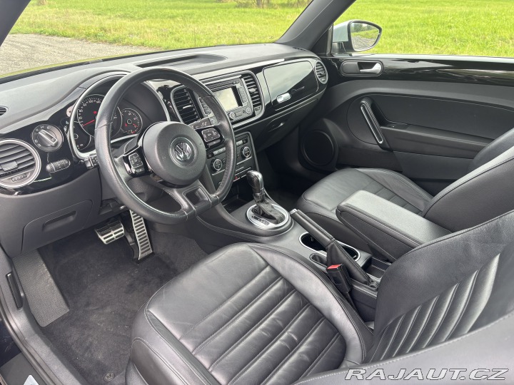 Volkswagen Beetle 2011