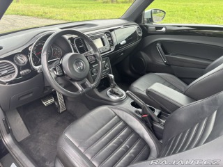Volkswagen Beetle  2011