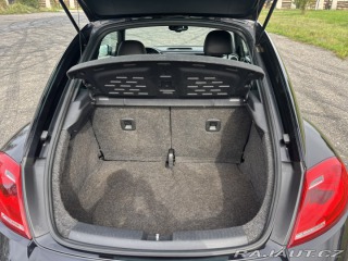 Volkswagen Beetle  2011