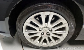 Lexus LS 600h L Ottoman 2016